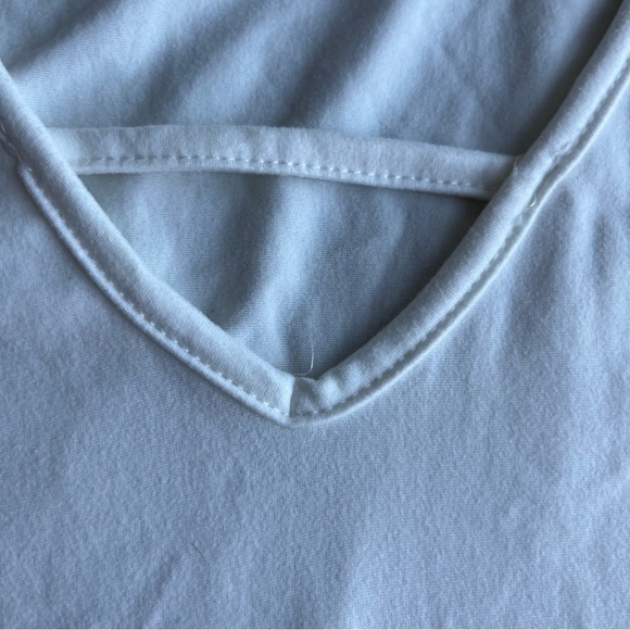 Rue21 + Plus Size 2X Ivory Cold Shoulder Cutout Top - Picture 5 of 5